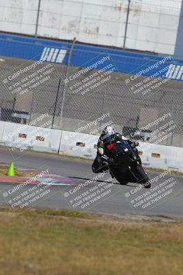 media/Nov-26-2022-Fastrack Riders (Sat) [[b001e85eef]]/Level 2/Session 3 Outside Turn 9/